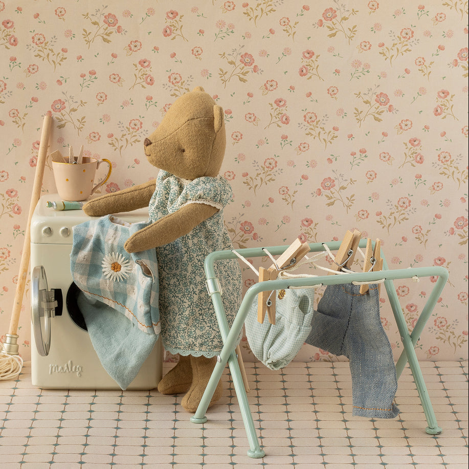 Maileg – Miniature Drying Rack with Pegs