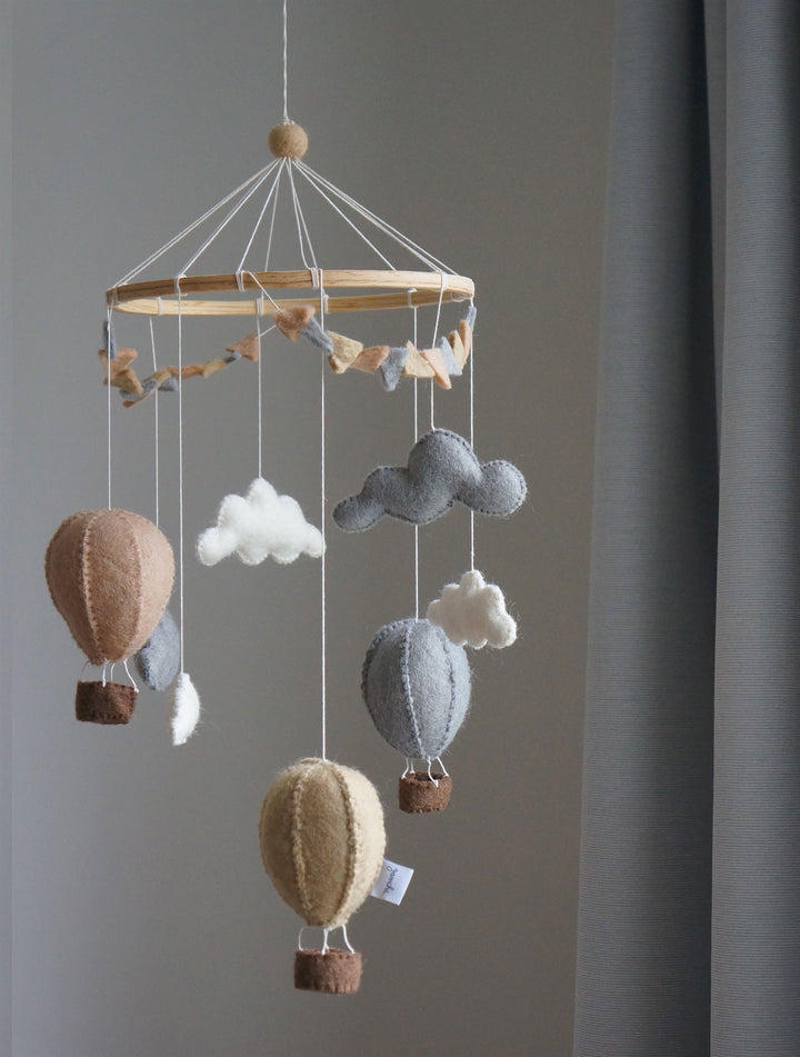 Gamcha - Baby Cot Mobile - Airballoon - Beige