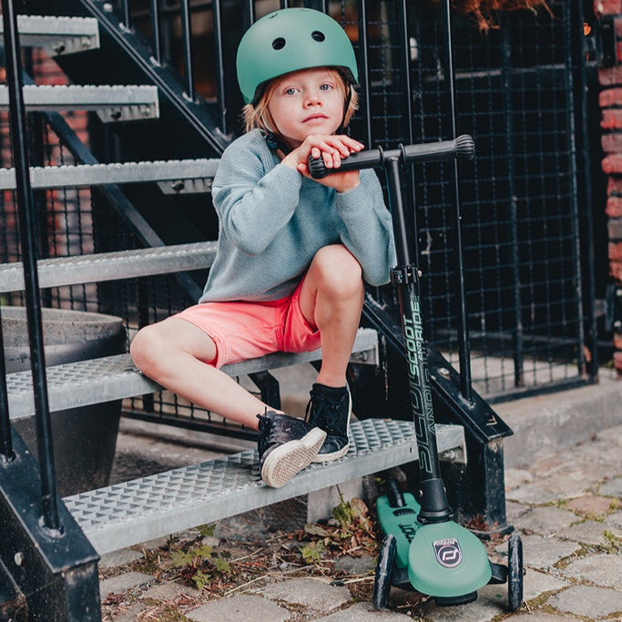 Scoot & Ride - Highwaykick 3 with LED - Forest