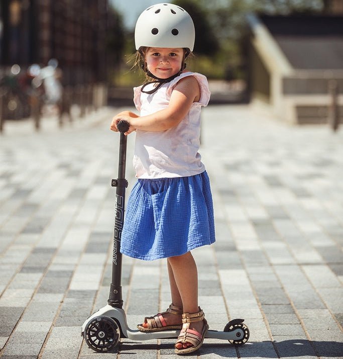 Scoot & Ride - Highwaykick 3 with LED - Ash