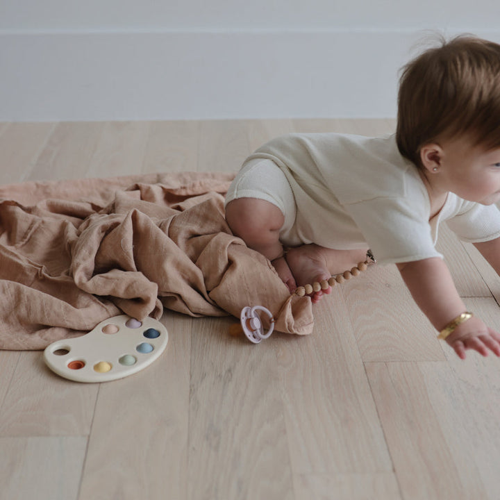 Mushie - Organic Swaddle - Natural - Mabel & Fox