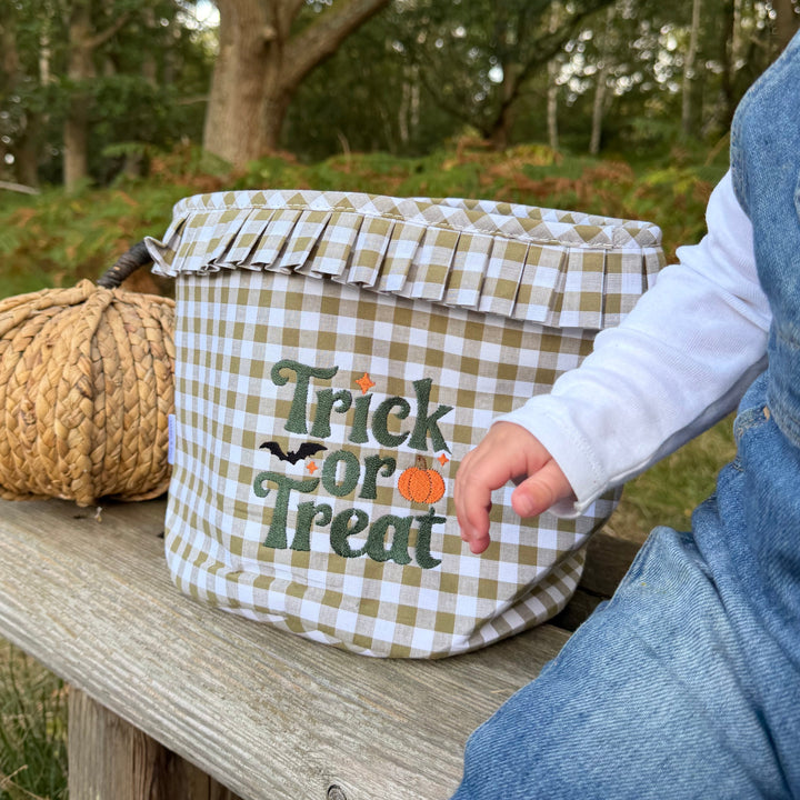 Mabel & Fox - Trick or Treat Halloween Basket