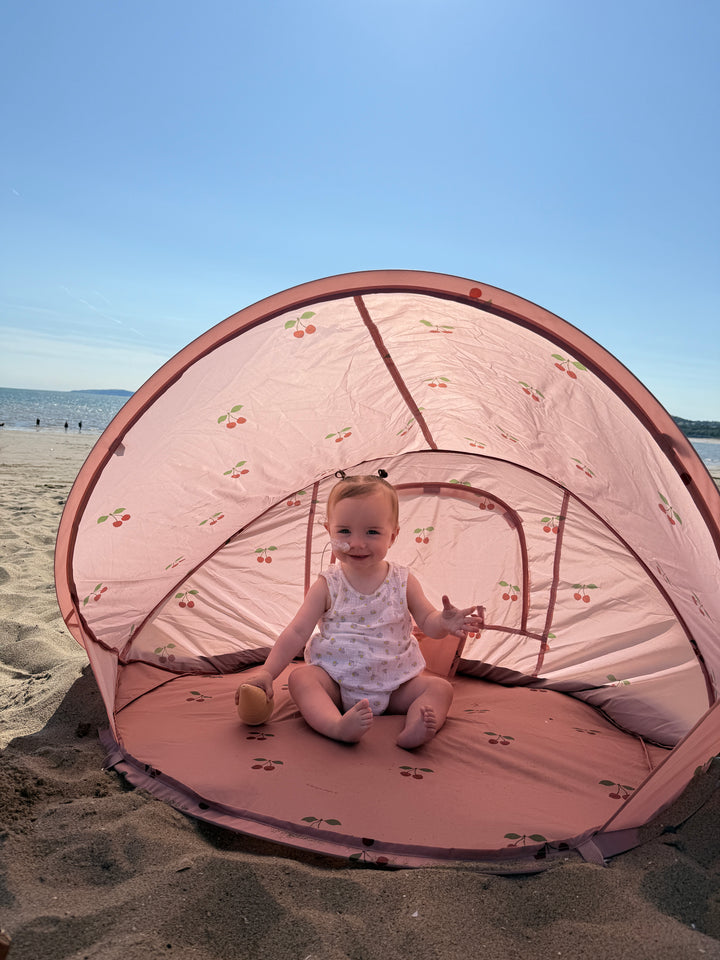 Konges Slojd - Mini Beach Pop Up Tent - Anti UV 50+ - Ma Grande Cerise Blush