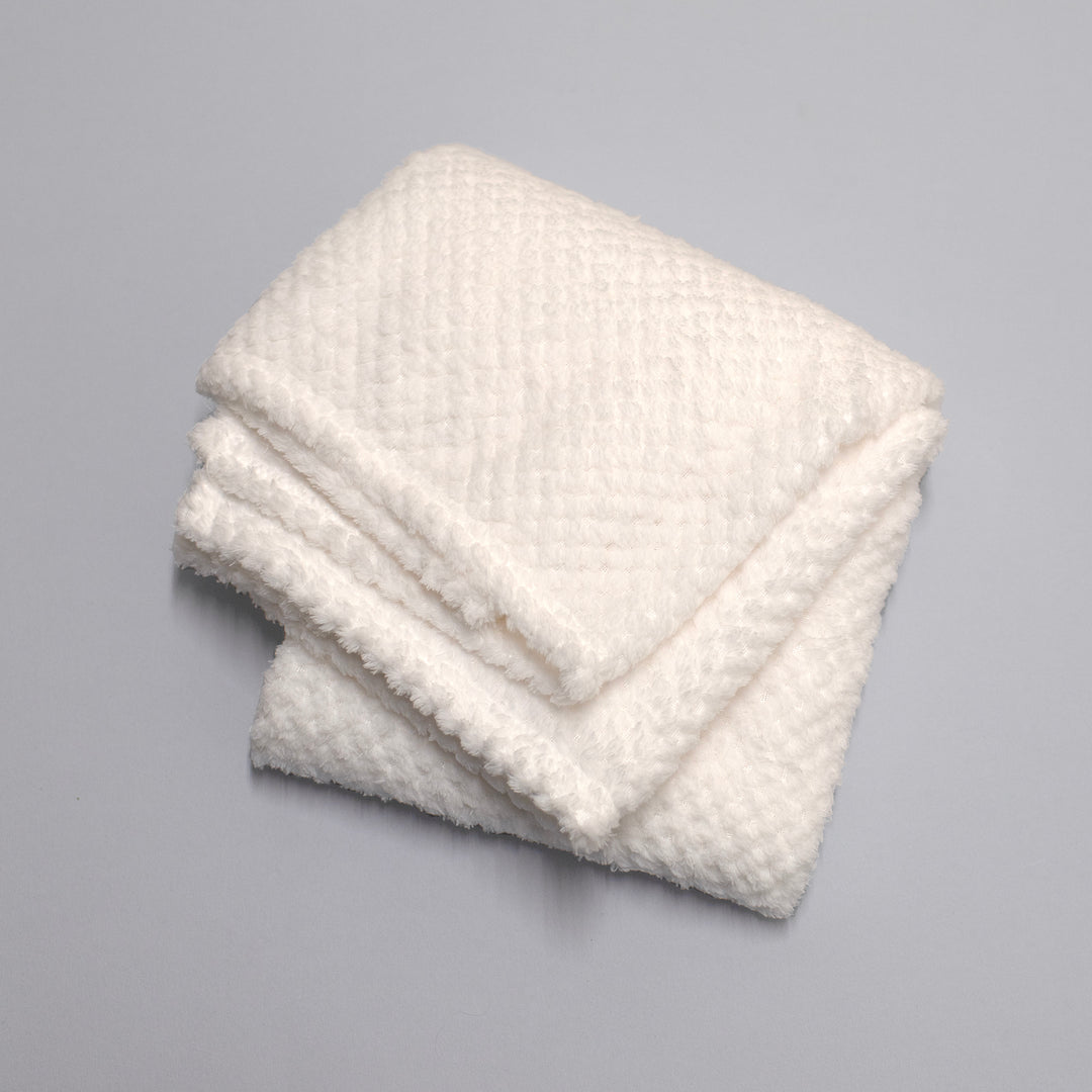 Mabel & Fox - Waffle Blanket - White