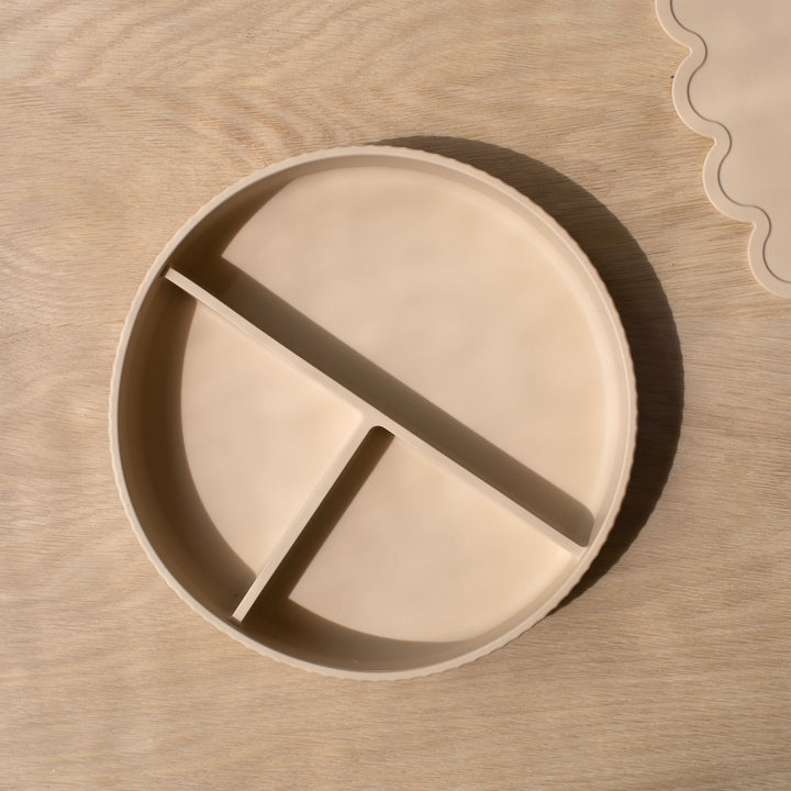 Mabel & Fox - Complete Silicone Tableware Set - Beige (7 Pcs)