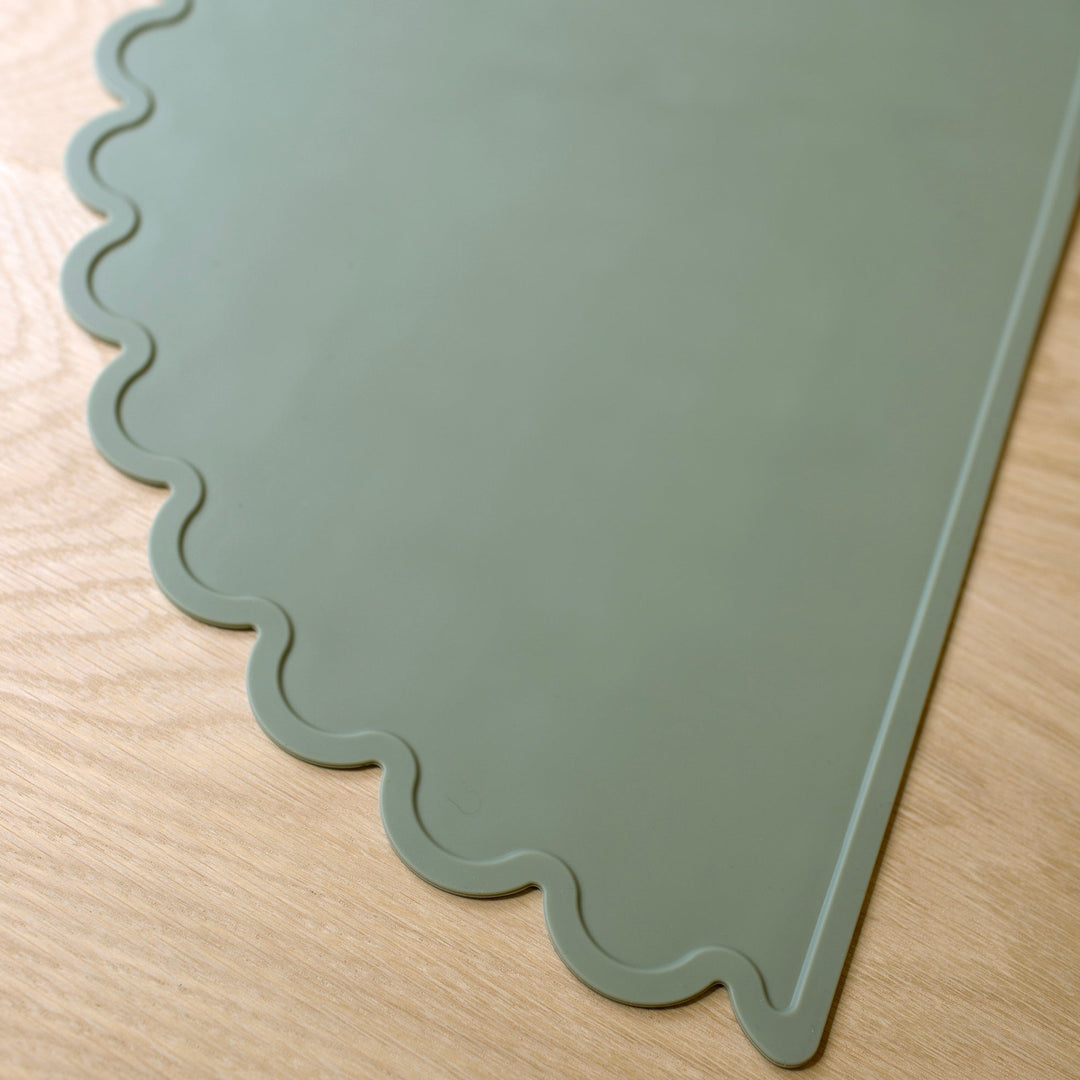 Mabel & Fox - Complete Silicone Tableware Set - Sage (7 Pcs)