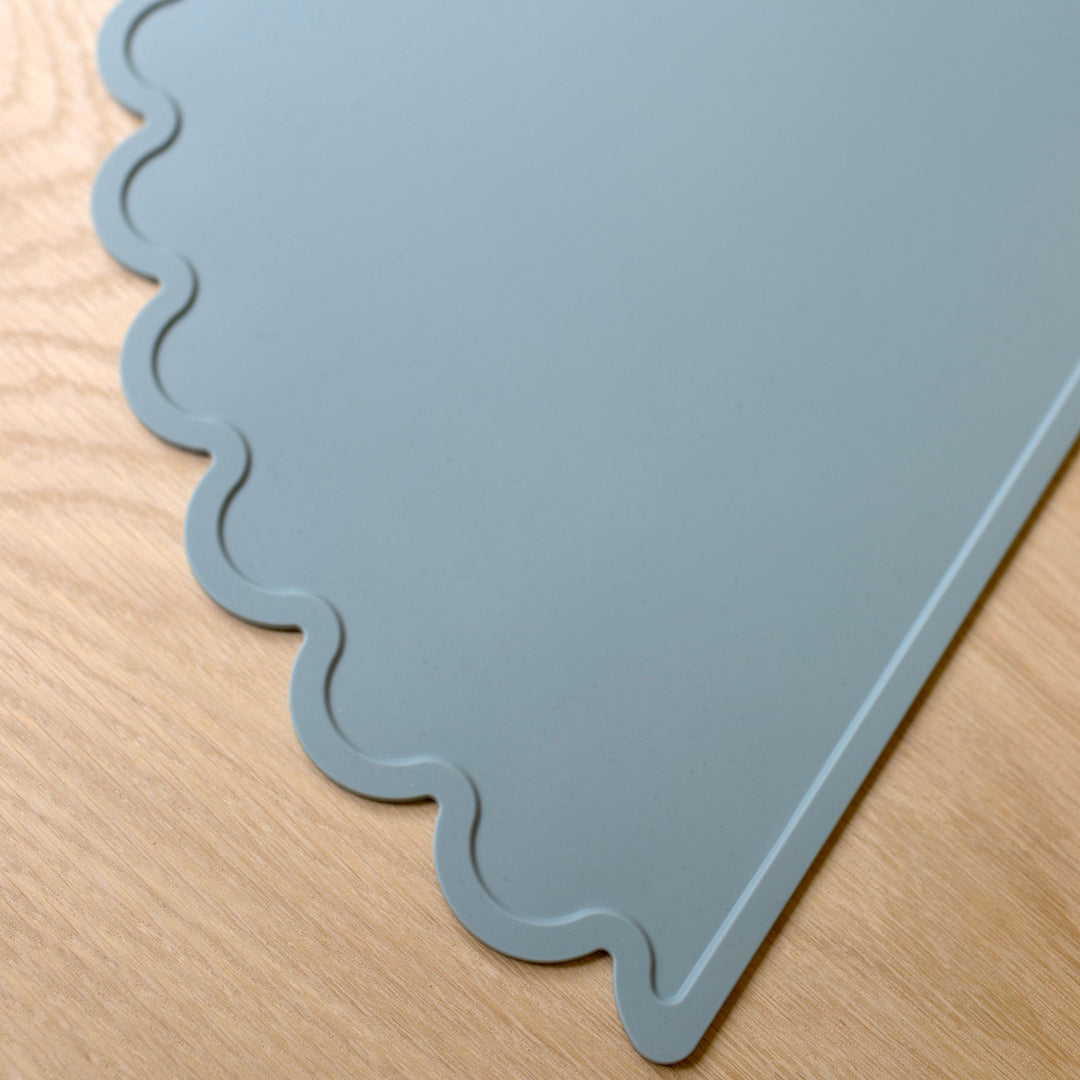 Mabel & Fox - Complete Silicone Tableware Set - Blue (7 Pcs)