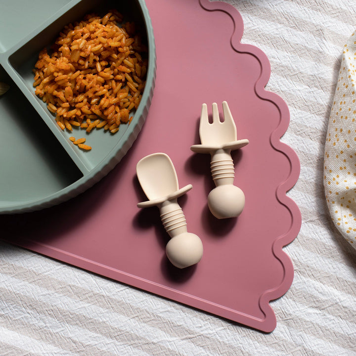 Mabel & Fox - Silicone Scalloped Placemat - Pink