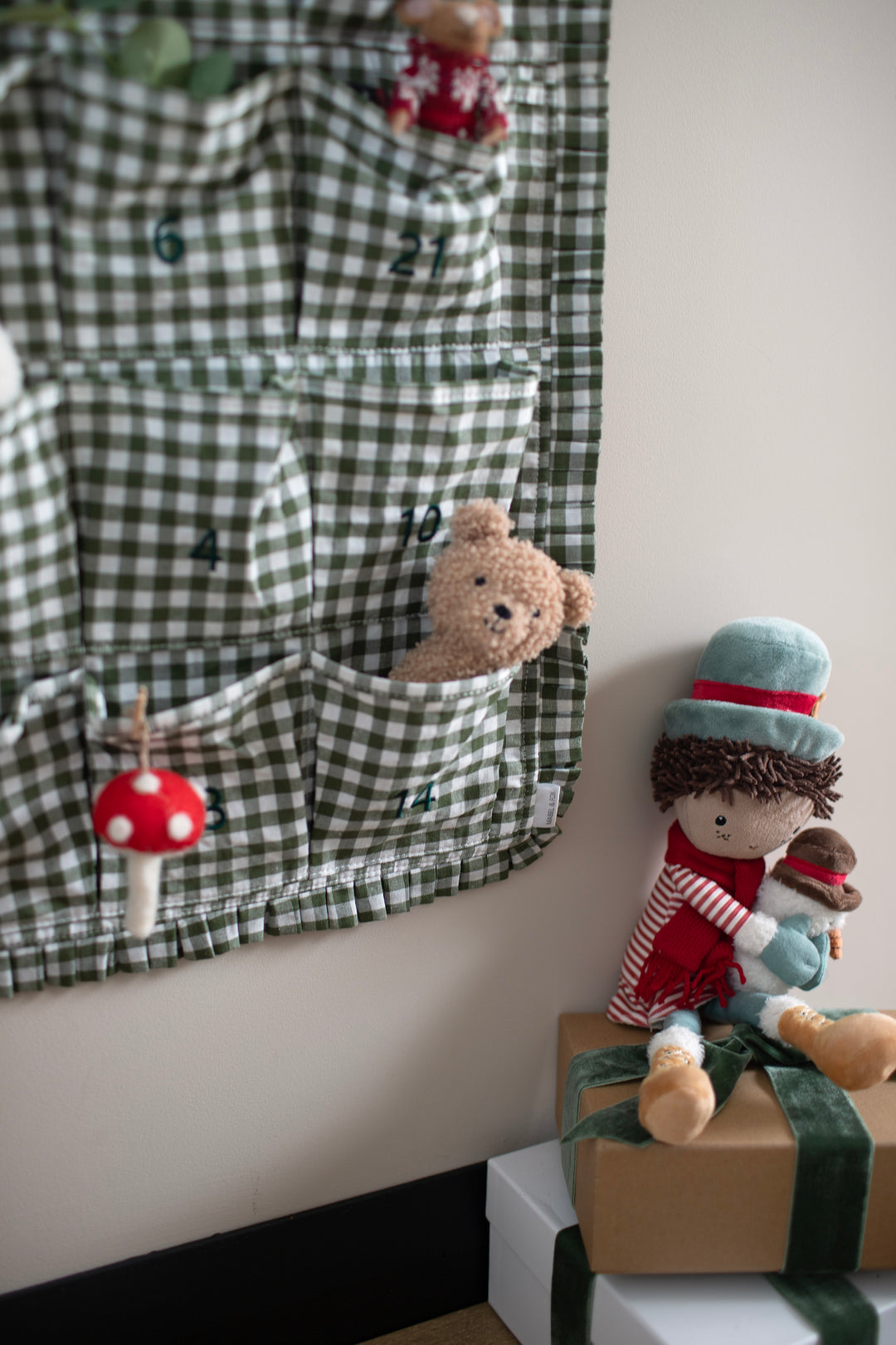 Mabel & Fox - Personalised Green Gingham Ruffle Advent Calendar - Velvet Bow