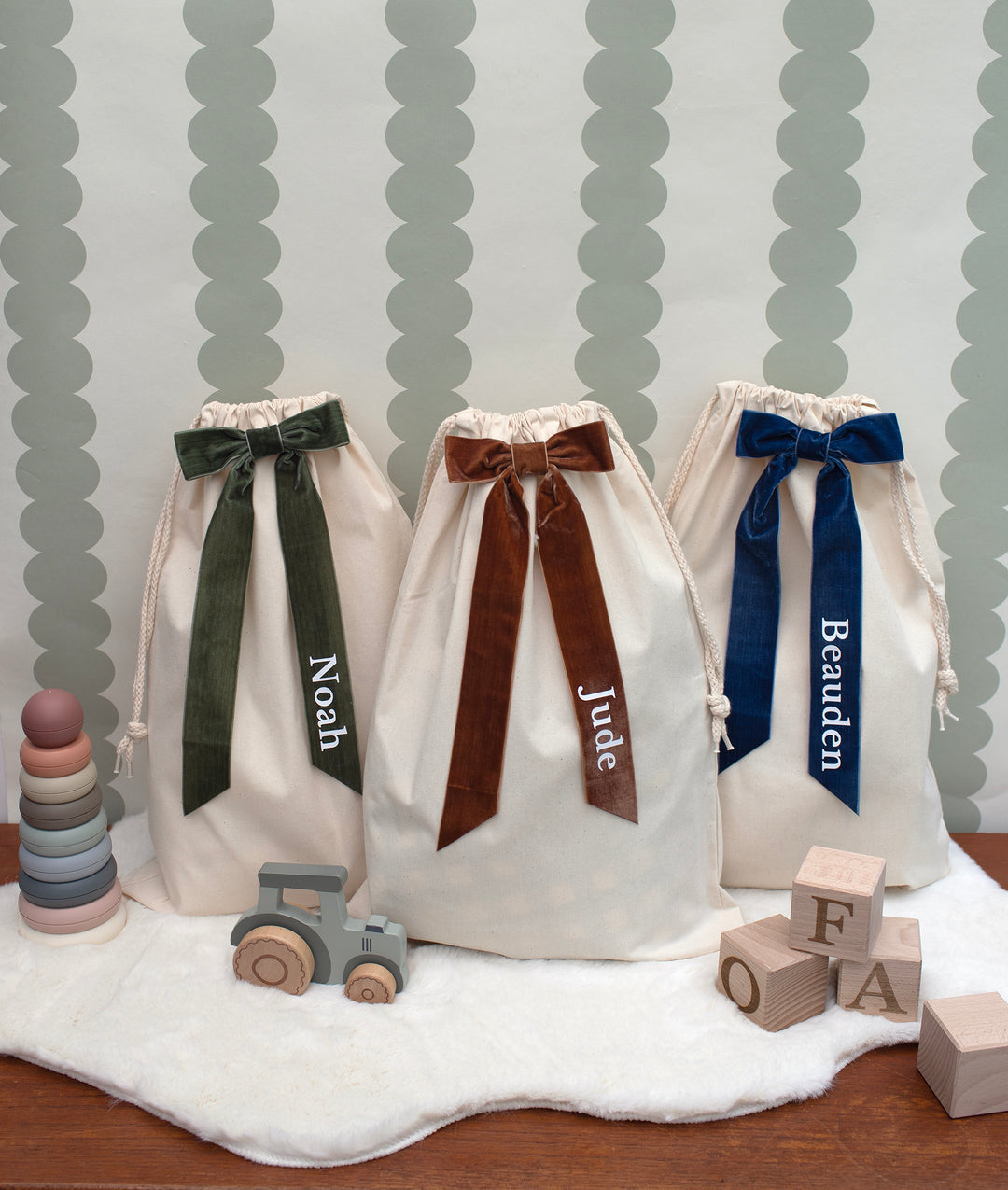 Mabel & Fox - Personalised Velvet Bow Gift Sack