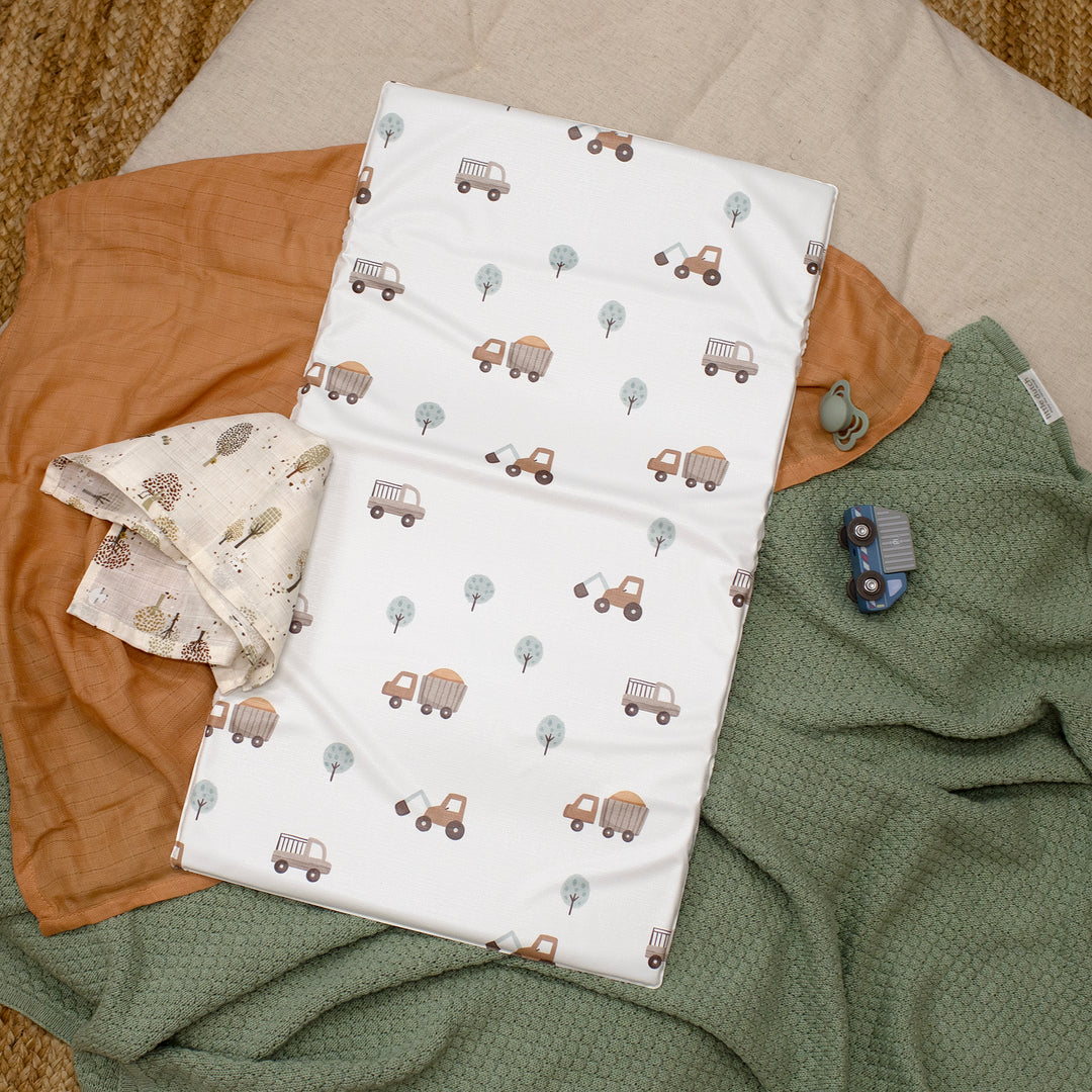 Mabel & Fox - Travel Changing Mat - Little Wheels