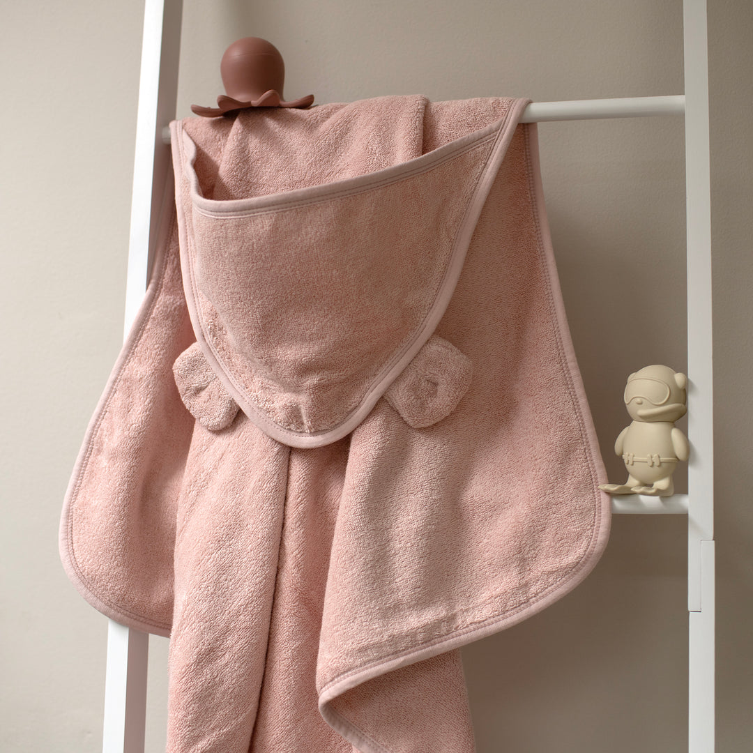 Mabel & Fox - Hooded Towel - Dusky Pink