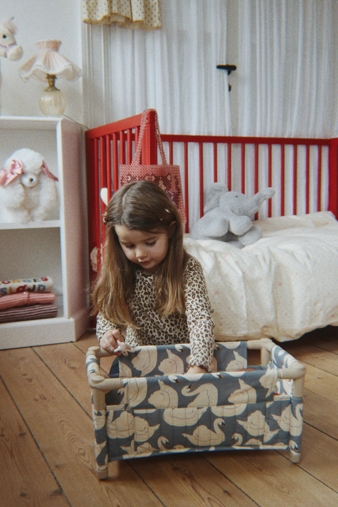 Konges Slojd – Doll Travel Bed – Swan