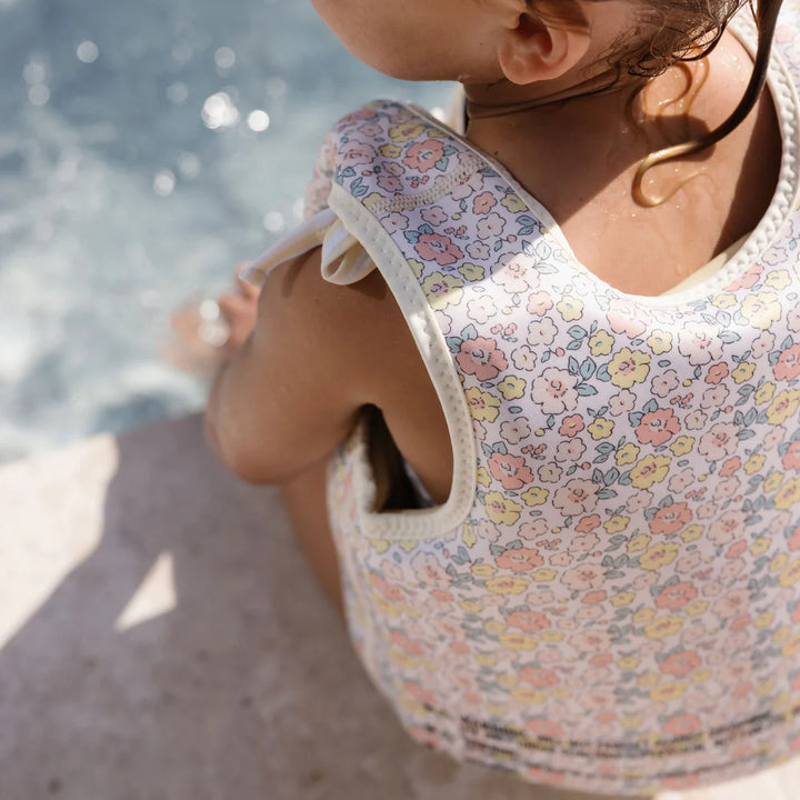 Sunnylife – Kids Swim Vest – Into the Garden Ditsy Floral