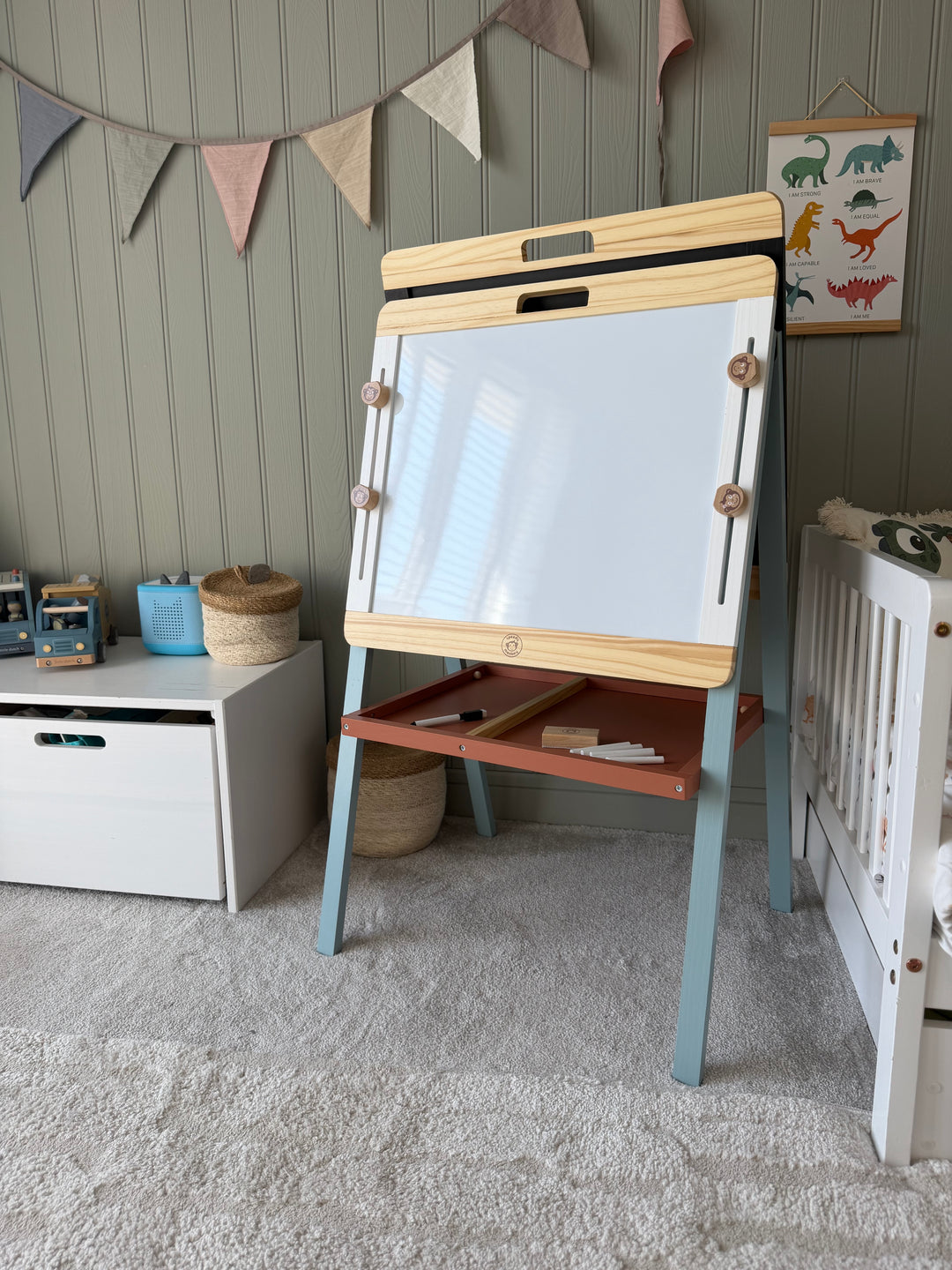 Speedy Monkey - Adjustable Easel - Mabel & Fox