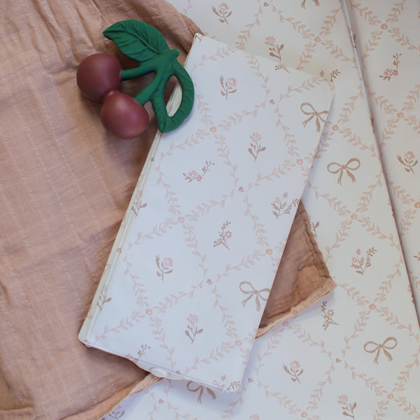 Wilby & Wonder – Travel Baby Changing Mat - Sweet Pea - Mabel & Fox