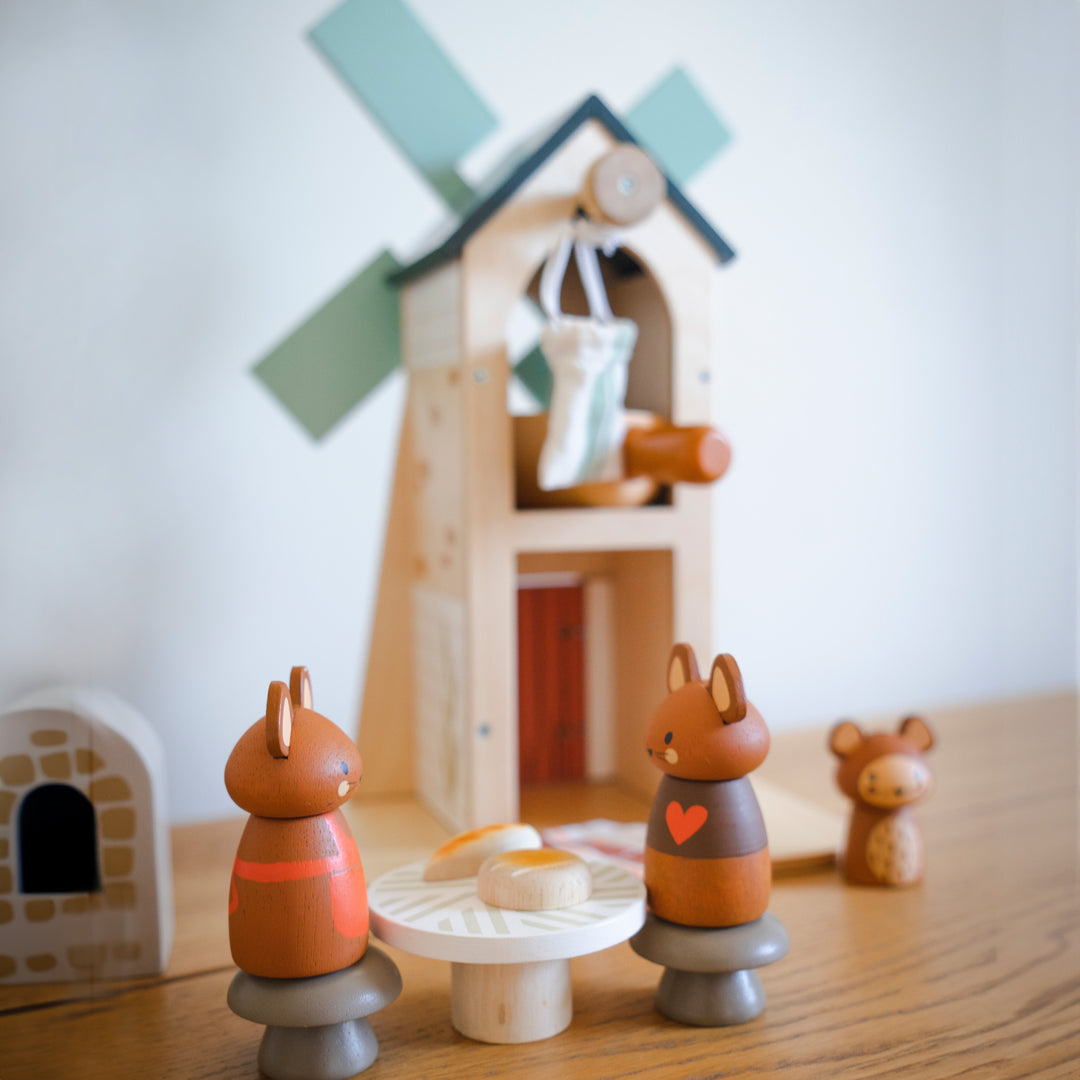 Penny Windmill - Mabel & Fox