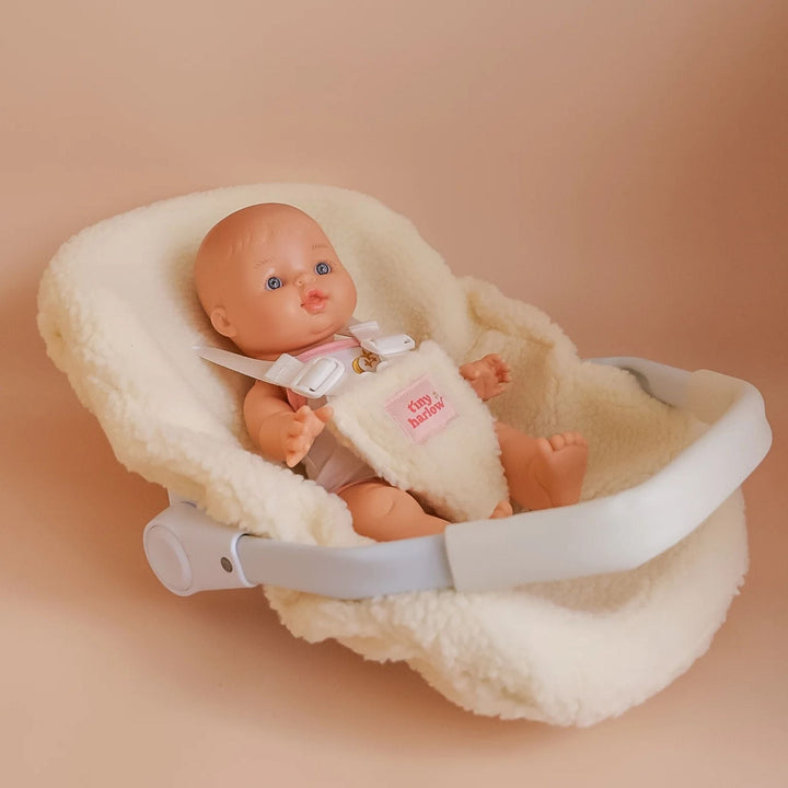Tiny Harlow - Car Seat  Sherpa