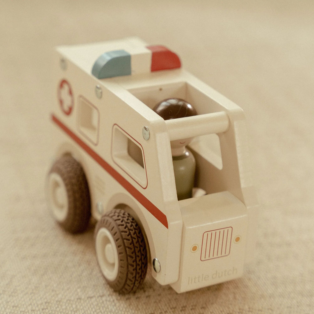 Little Dutch - Ambulance