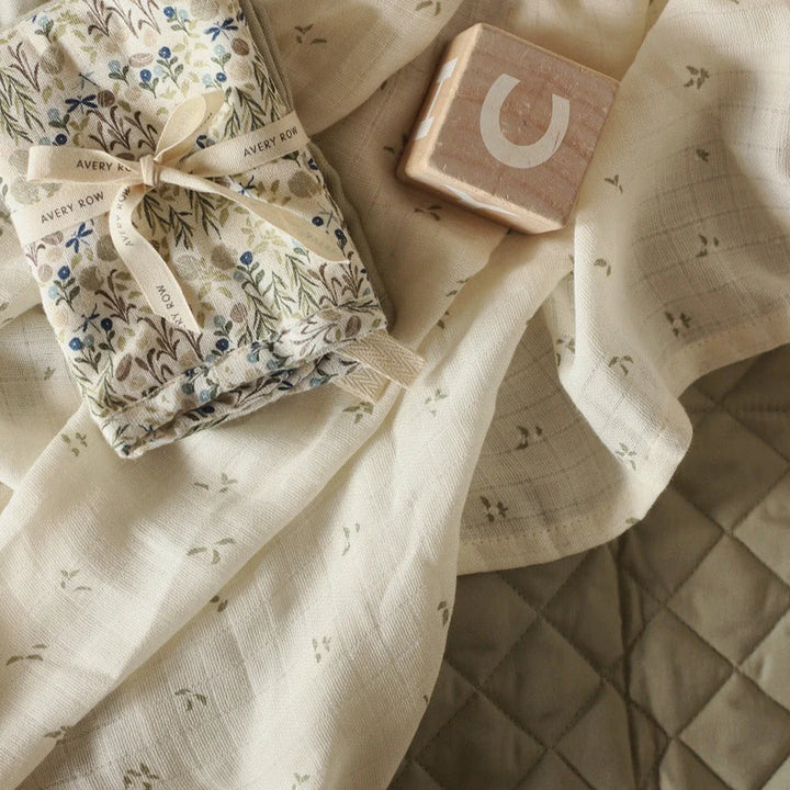 Avery Row - Organic Baby Large Muslin Swaddle - Nettle Scatter - Mabel & Fox