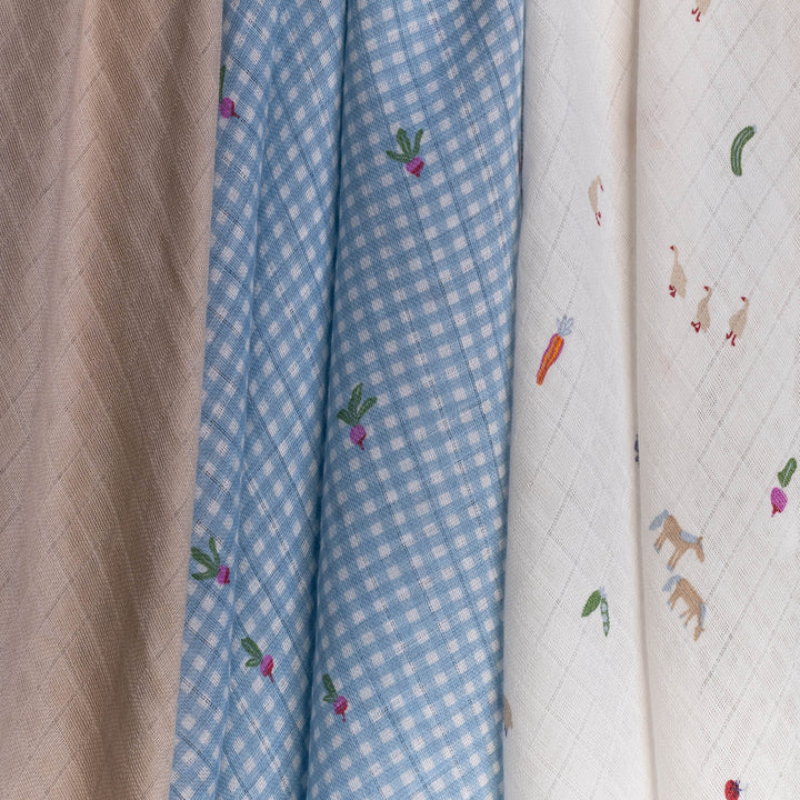 Avery Row - Organic Baby Muslin Squares Set of 3 - Little Farm - Mabel & Fox