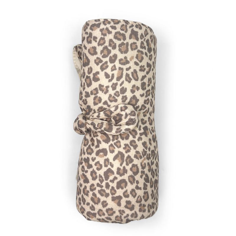 Babyshower – Knot Nomad Changing Pad – Wild Print - Mabel & Fox