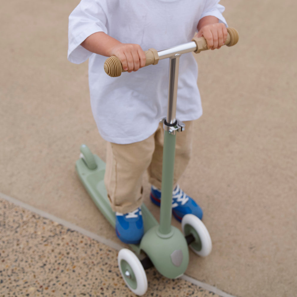 Banwood - Eco Scooter - Olive - Mabel & Fox