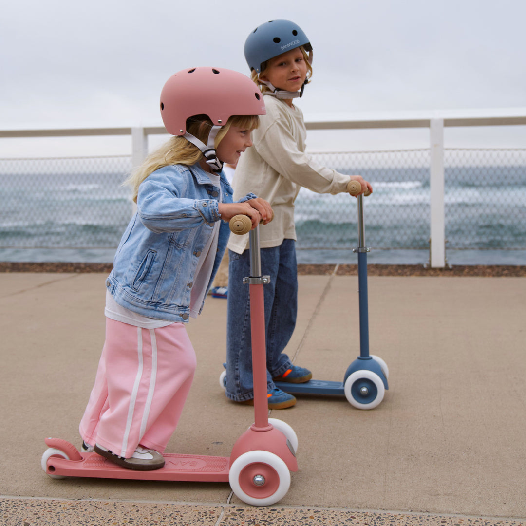 Banwood - Eco Scooter - Raspberry - Mabel & Fox