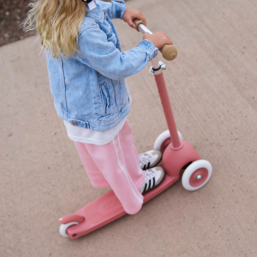 Banwood - Eco Scooter - Raspberry - Mabel & Fox