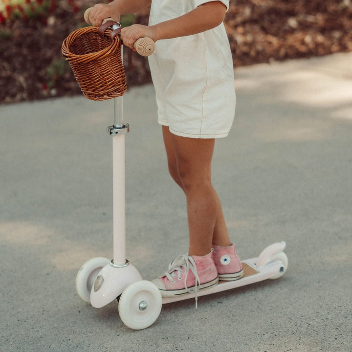 Banwood - Scooter - White - Mabel & Fox