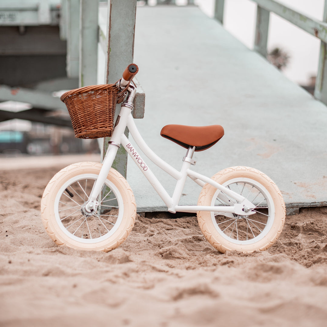 Banwood - Vintage Balance Bike - White - Mabel & Fox