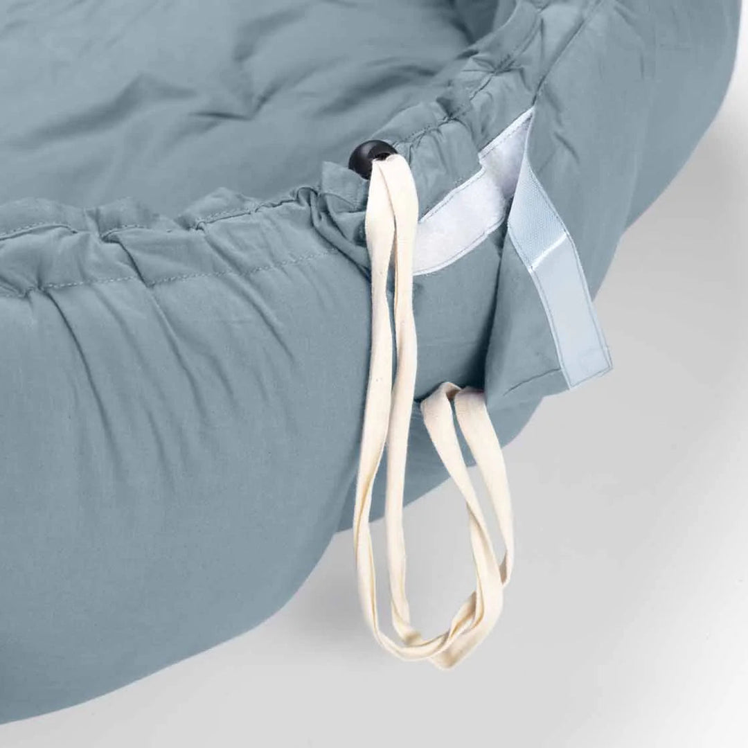 Play & Go - Soft Bloom Playmat - Dusty Blue - Mabel & Fox