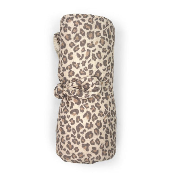 Babyshower – Knot Nomad Changing Pad – Wild Print - Mabel & Fox