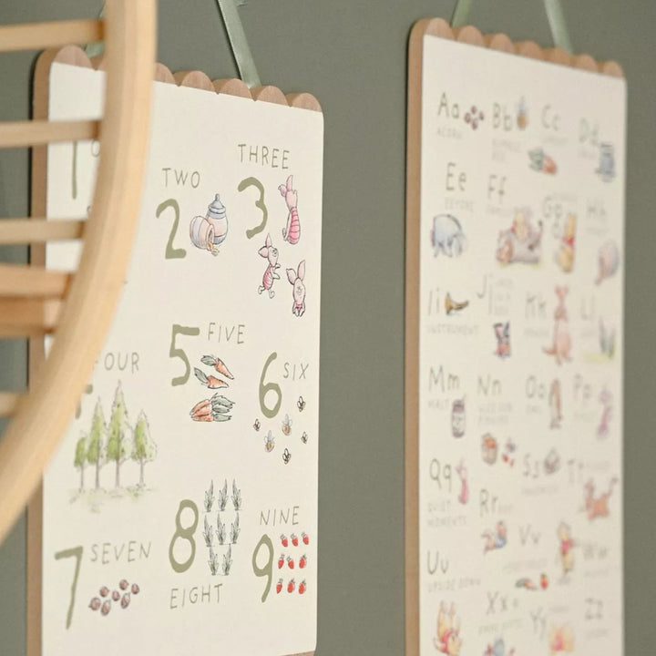 Disney - Winnie the Pooh - Counting Plaque - Mabel & Fox