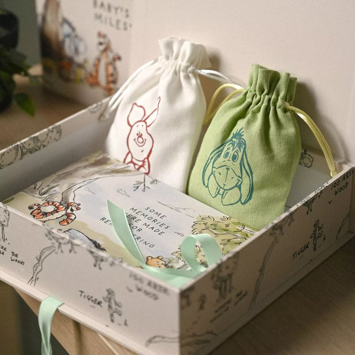 Disney - Winnie the Pooh - Keepsake Box with Photo Album & Bags - Mabel & Fox