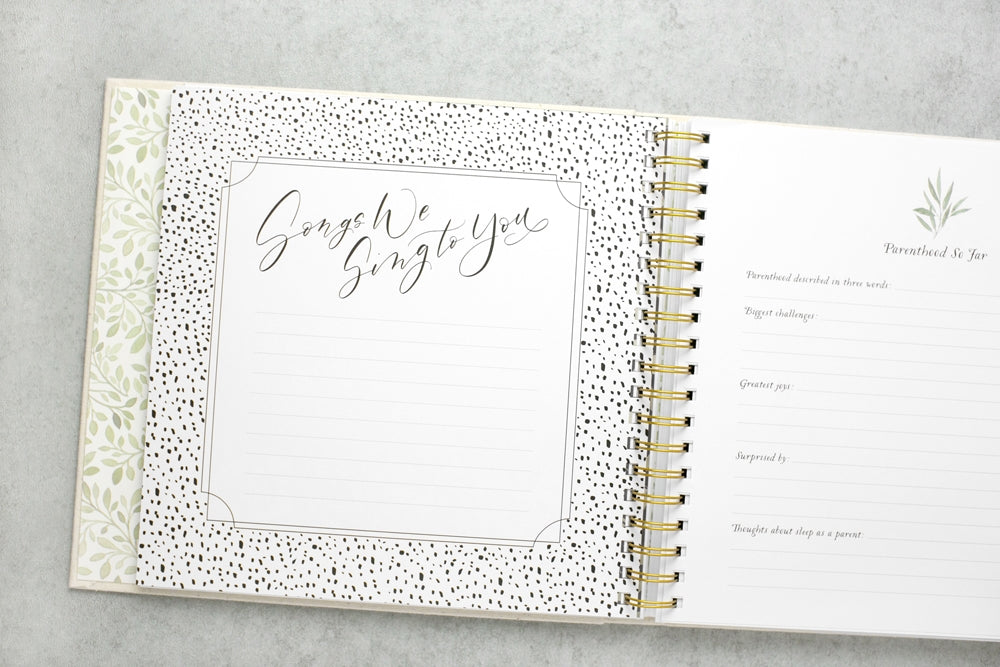 Paige Tate & Co. – As You Grow: A Modern Memory Book for Baby (Baby Shower)
