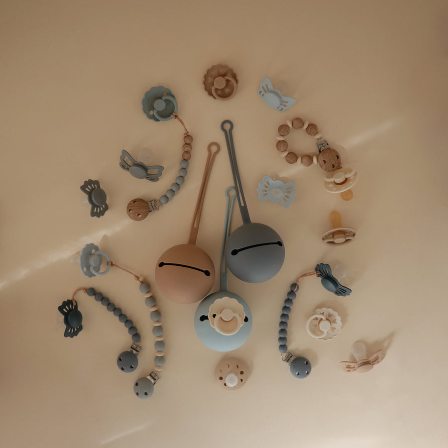 Mushie - Silicone Pacifier Case - Natural - Mabel & Fox