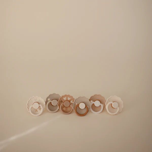 FRIGG - Pacifier - Cinnamon Charm - Size 1 (6 Pack) - Mabel & Fox
