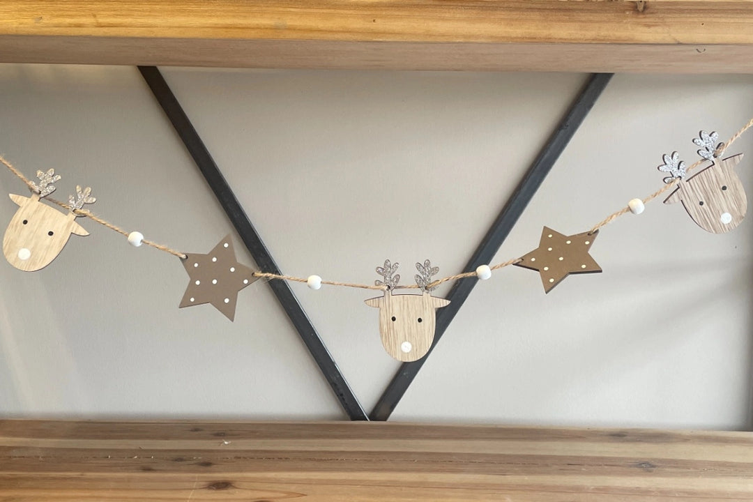 Gainsborough Giftware - Natural Reindeer Wood Garland - Mabel & Fox