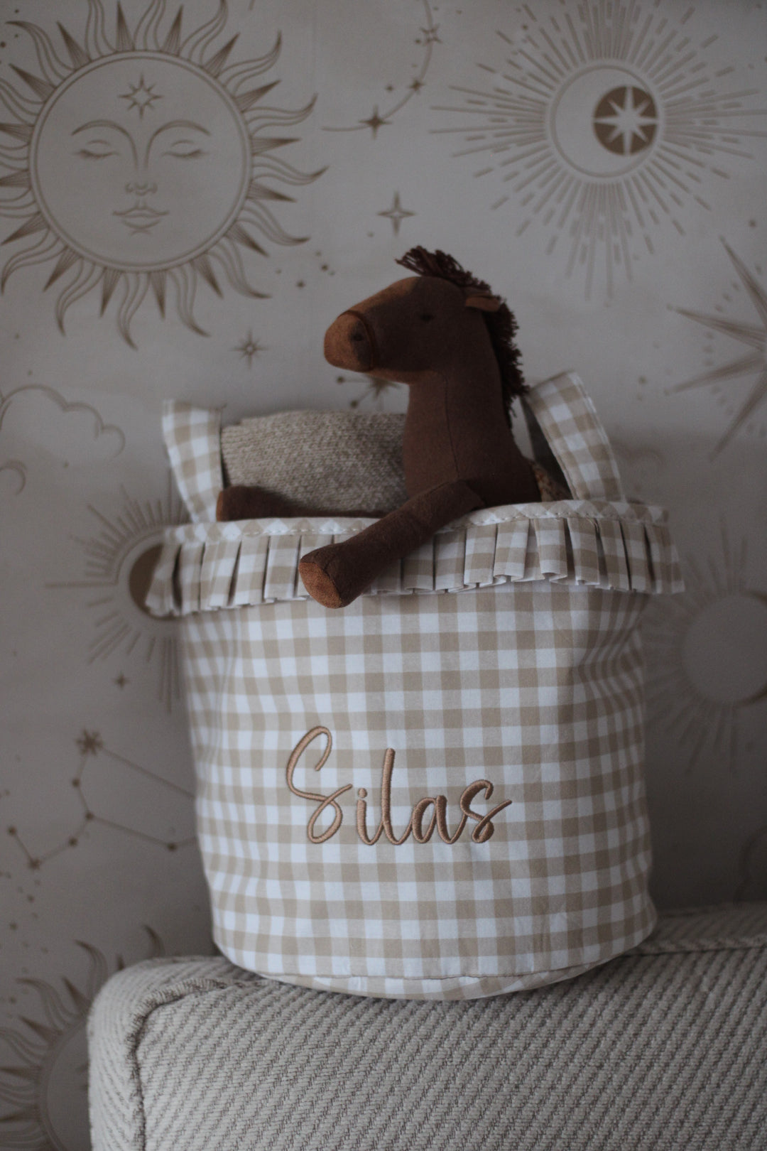 Mabel & Fox - Personalised Beige Gingham Ruffle Basket - Embroidered