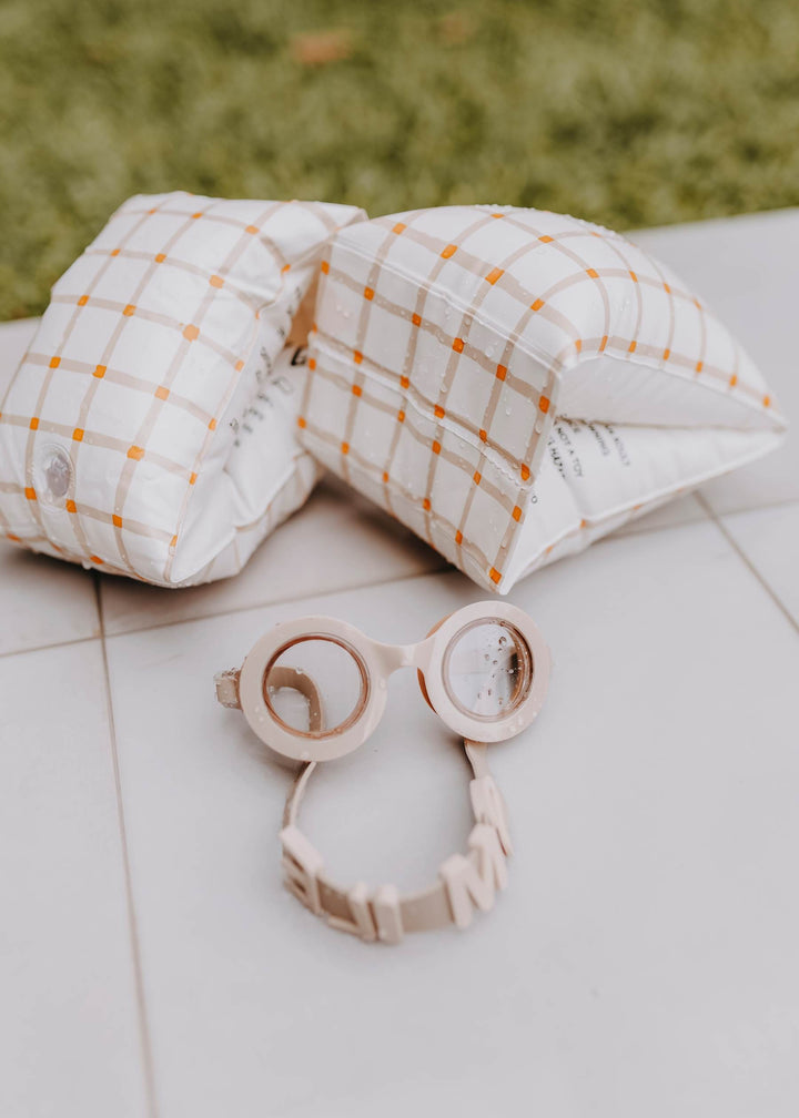 Mrs Ertha - Armbands - Organic Squares