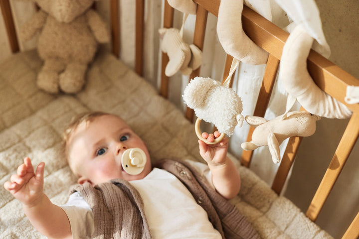 Jollein - Activity Spiral - Elephant Tales - Mabel & Fox