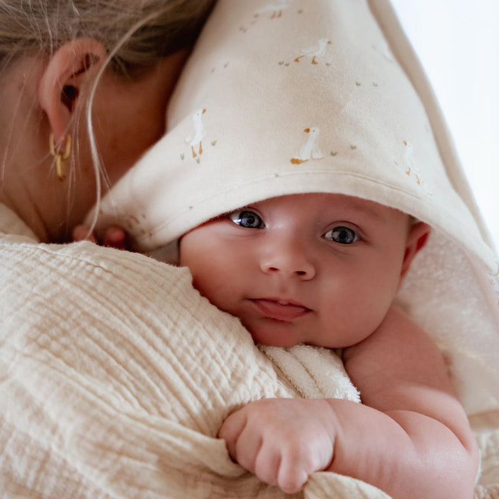 Little Dutch - Hooded Bath Towel - Little Goose / Newborn Naturals