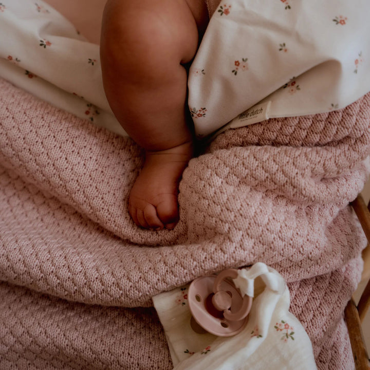 Little Dutch - Knitted Bassinet Blanket - Pure Blossom