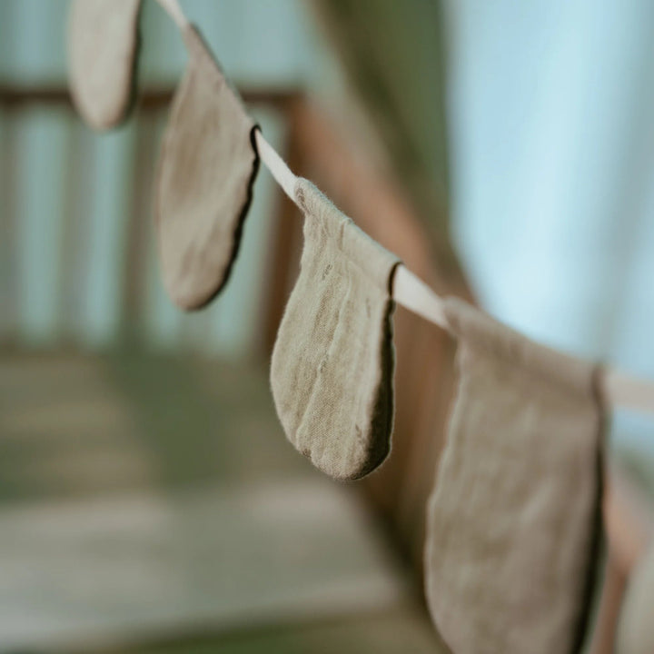 Little Dutch - Garland - Pure Sage