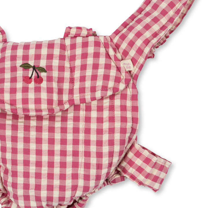 Konges Slojd – Doll Carrier – Bubblegum Check - Mabel & Fox