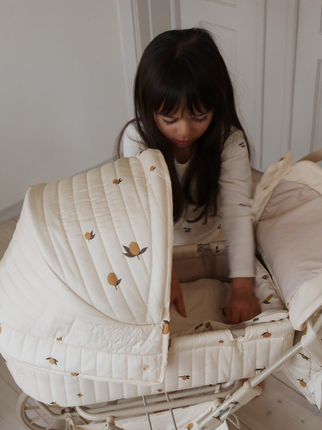 Konges Slojd - Doll Pram - Lemon - Mabel & Fox