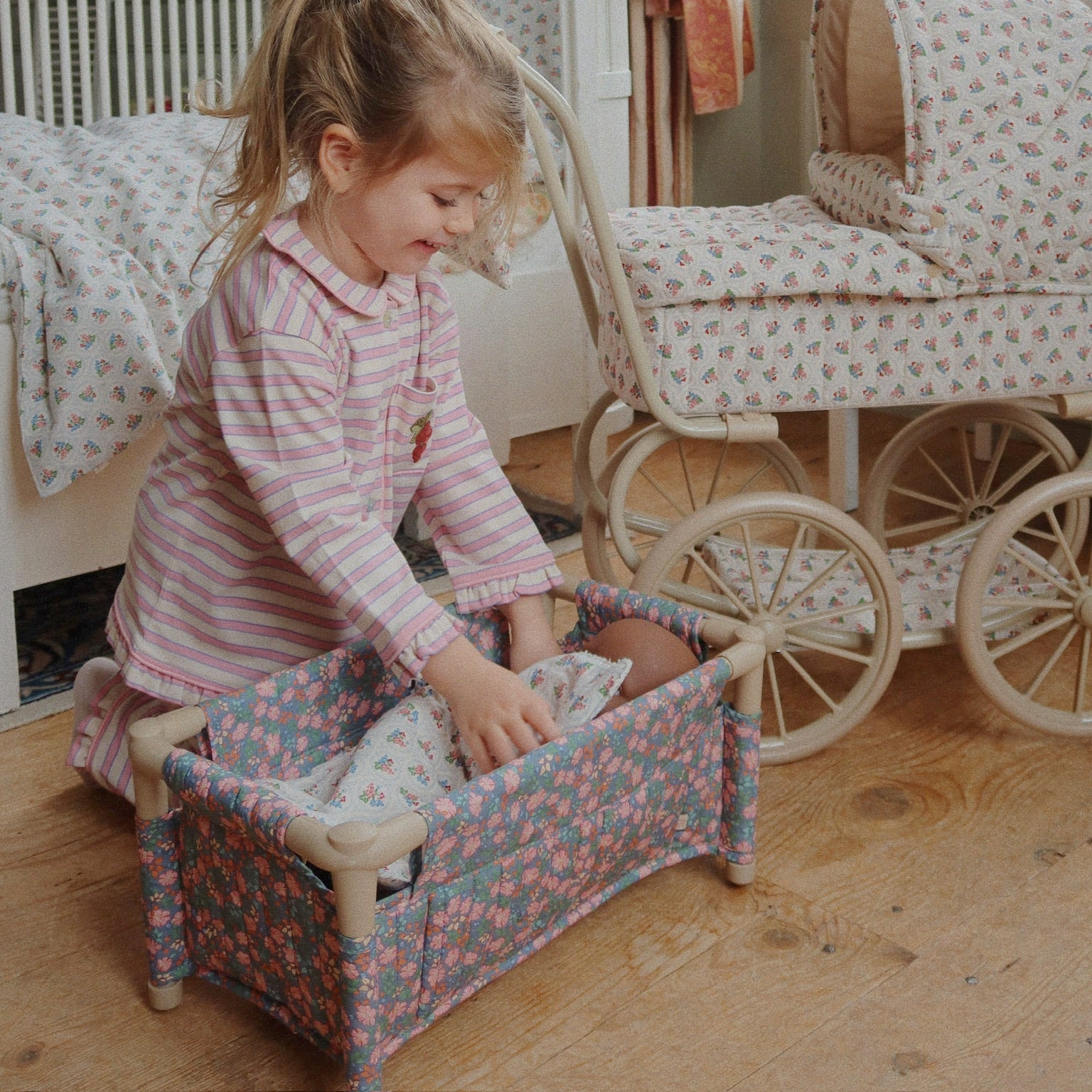 KongesSløjd (Konges Sloejd) ベッドバンパー Konges Slojd - Doll Travel Bed - Kyoto – Mabel & Fox
