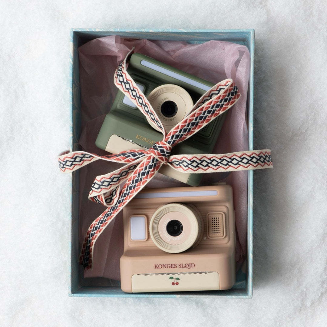 Konges Slojd - Instant Camera - Cherry - Mabel & Fox