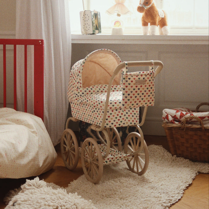 Konges Slojd - Minnie Doll Pram - Coeur Coloré - Mabel & Fox